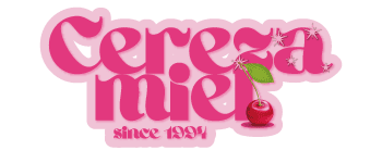 Logotipo rosa de Cereza-Miel con una cereza roja y hoja verde, tipografía llamativa y estilo suave, fondo transparente.